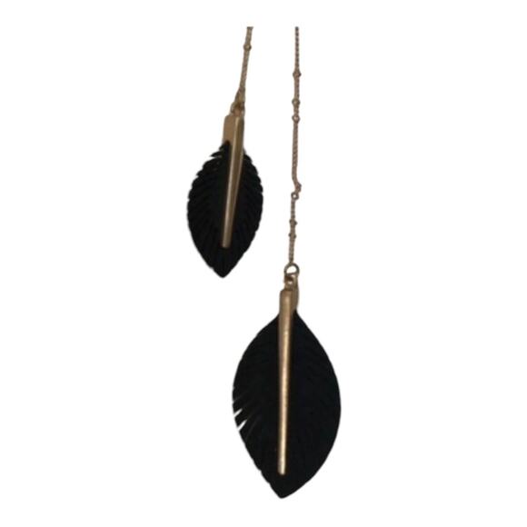Gold Tone Small Gold Beads Black Fringed Feathered With Gold Bar Lariat Necklace - Picture 6 of 13